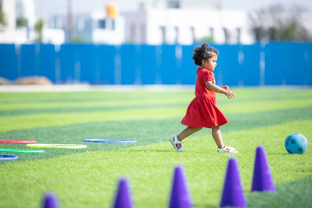 随着足球的 随着足球的